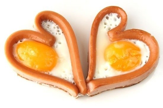 Фото рецепт Сосиски с яйцами