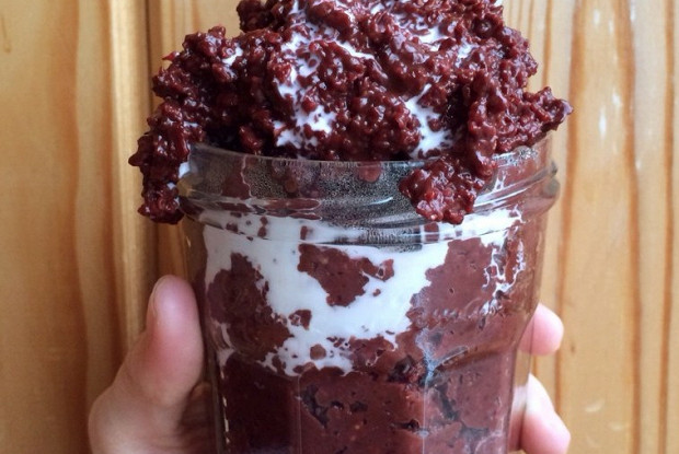 Фото рецепт Овсяная каша со свеклой и шоколадом