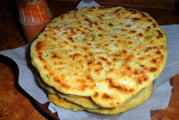 Фото рецепт Лепешки с зеленью