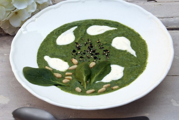 Фото рецепт Крем-суп из шпината с имбирем