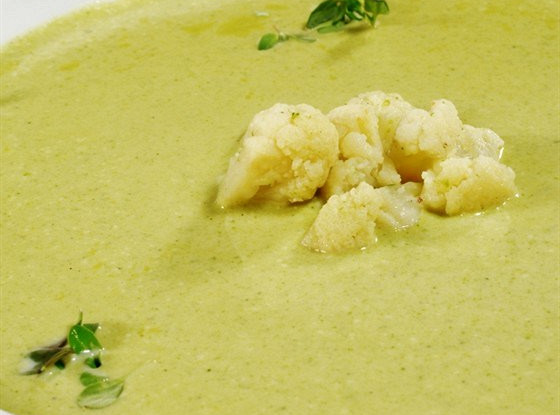 Фото рецепт Суп-пюре из цветной капусты и картофеля