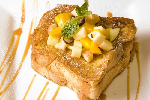 Фото рецепт Гренки с корицей и грушевым соусом