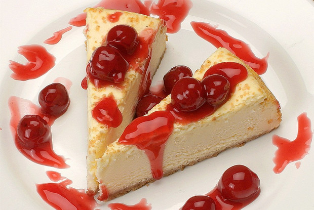 Фото рецепт Нежный творожный пудинг с изюмом