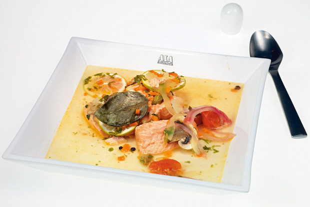 Фото рецепт Уха из лосося